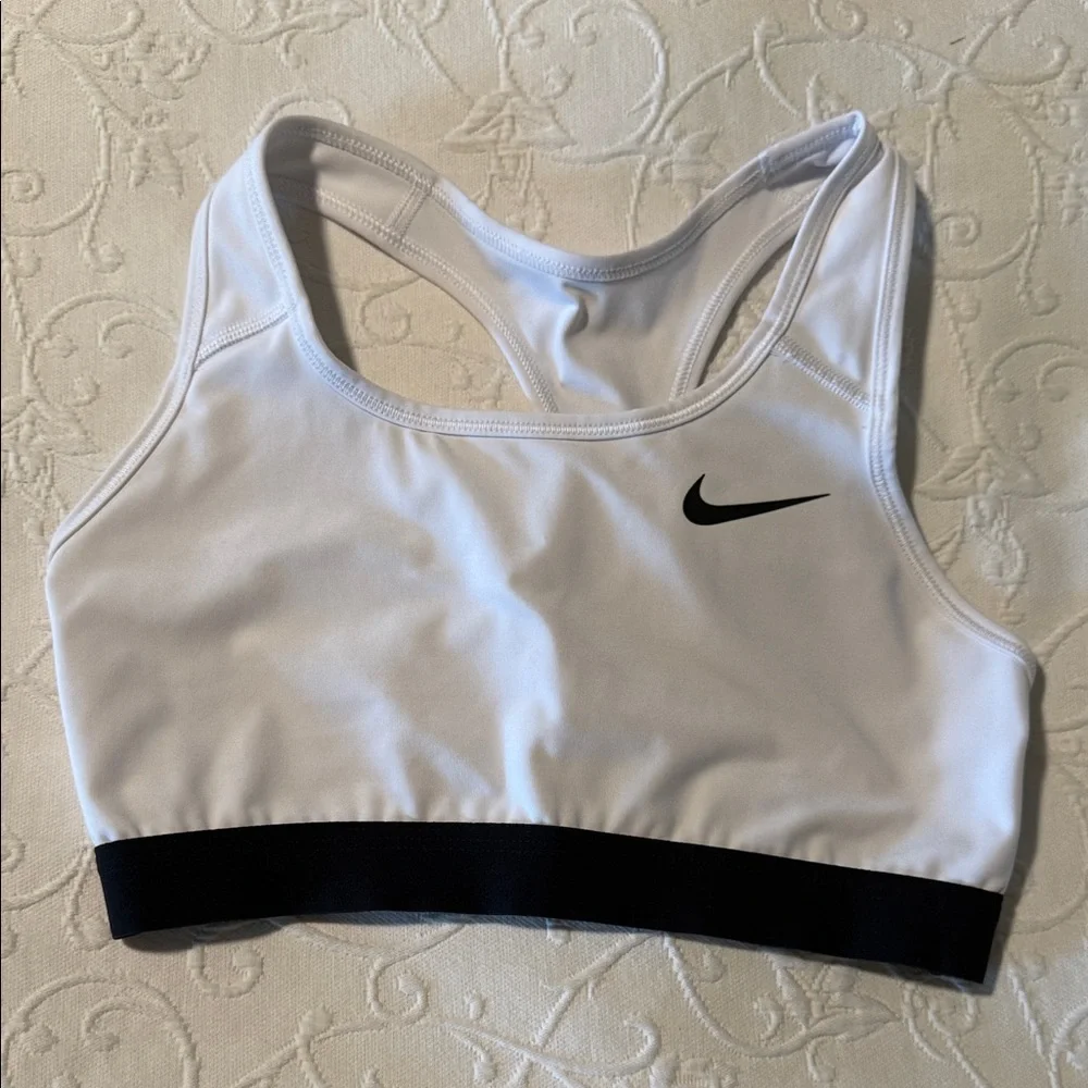 Nike and Adidas Sports Bra Bundle Size Medium - Picture 4 of 7